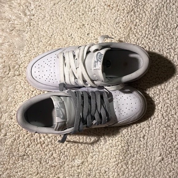 Low dunks - Picture 3 of 3